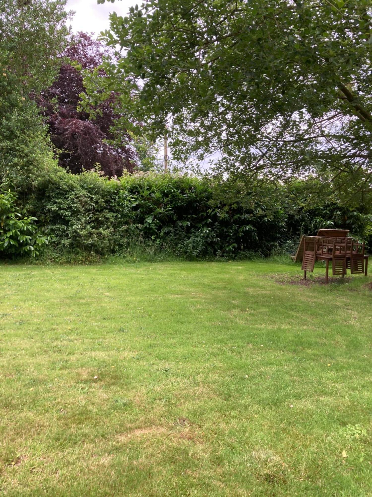 Woodland Retreat, Market Lane, Blundeston, Lowestoft Holiday home *